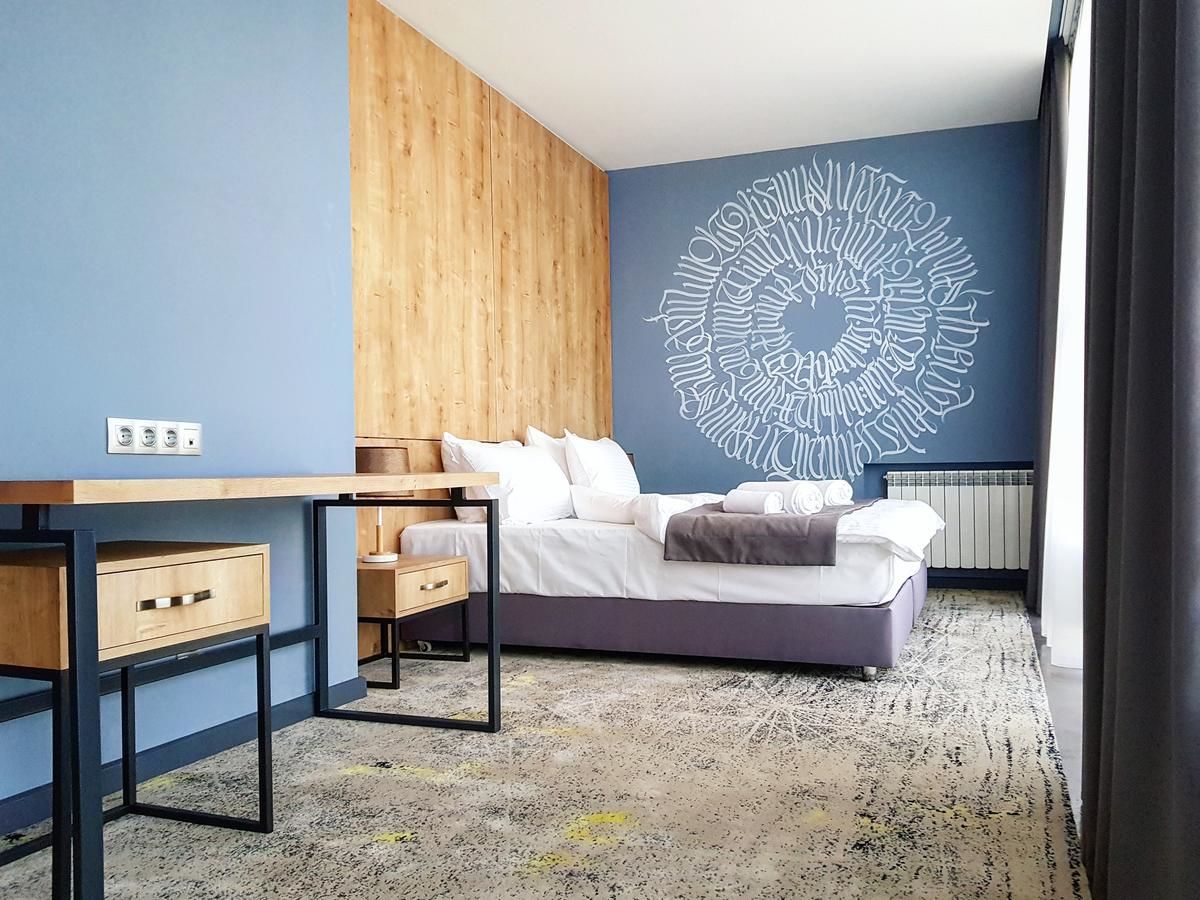 Отель Hotel Alpha Ереван
