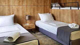 Отель Hotel Alpha Ереван Большой двухместный номер с 1 кроватью или 2 отдельными кроватями-24
